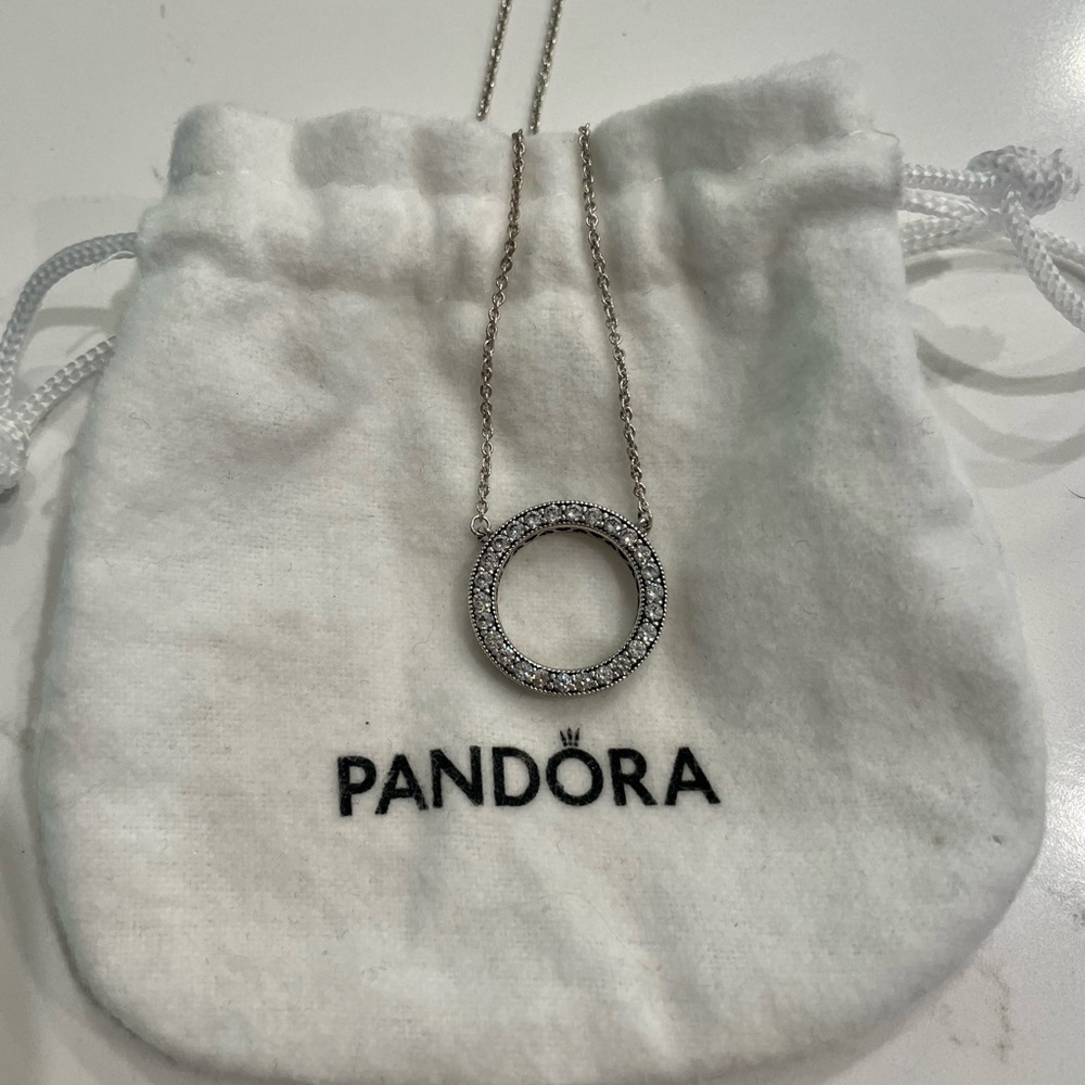 PANDORA circle of sparkle necklace